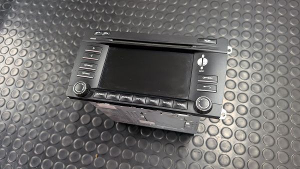 Cayenne Turbo S 957 Radio Navi Gerät Bose 7L5 035 466 B