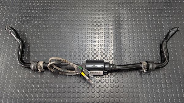 Cayenne Turbo S 957 Stabilisator vorne hydraulisch P7L5 411 305 R