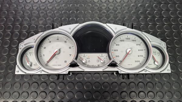 Cayenne Turbo S 957 Tacho Kombiinstrument 7L5 920 885 C
