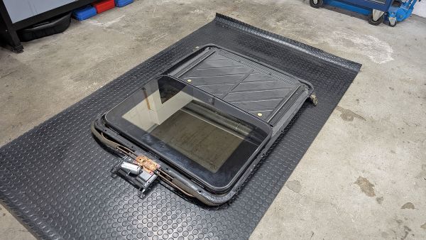 Preview: Coupe Typ89 S2 Glas-Schiebedach Vorwählautomatik