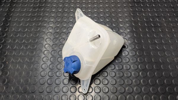 Coupe Typ89 S2 RS2 Expansionsgefäss Kühlwasser neuwertig