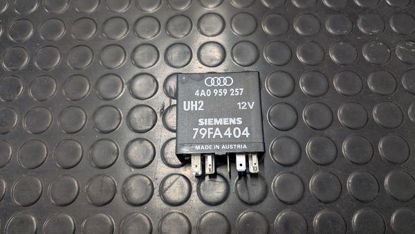 Coupe Typ89 S2 RS2 Steuergerät Fensterheber 4A0 959 257