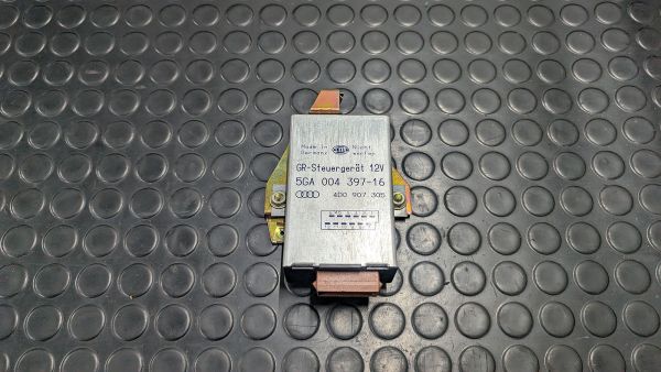 Coupe Typ89 S2 RS2 Steuergerät Tempomat 4D0 907 305