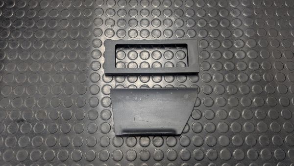 Coupe Typ89 S2 RS2 Aschenbecherdeckel und Klimarahmen schwarz