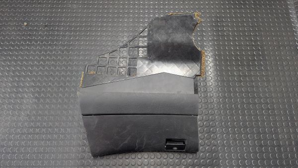 Coupe Typ89 S2 RS2 Handschuhfach für Armaturenbrett 1995