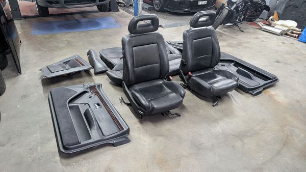 Coupe Typ89 S2 Lederausstattung Sitze schwarz