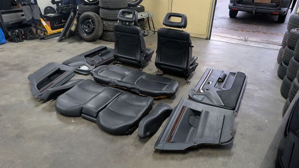 Coupe Typ89 S2 Lederausstattung Sitze schwarz