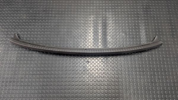 Coupe Typ89 S2 Abschlussleiste Kofferraum