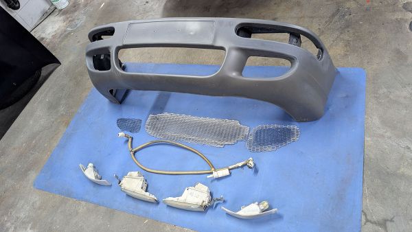 RS2 Stossstange vorne