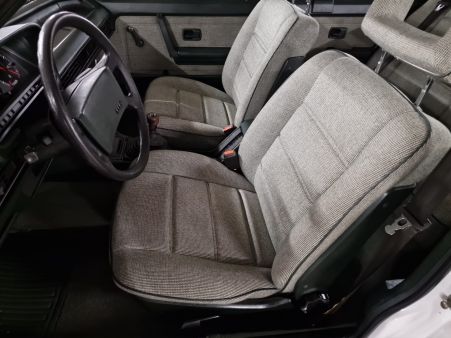 Audi 100