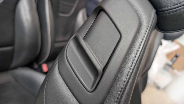 Preview: R8 V10 Sitze Vordersitze 420 881 020 L JN