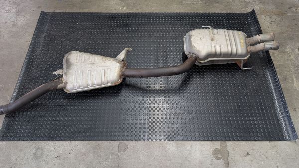 RS2 Abgasanlage Mittel- und Endschalldämpfer 8A0 253 411 M / 8A0 253 611 L