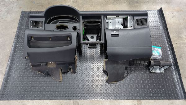 Preview: RS2 Armaturenbrett 1995 Doppelairbag
