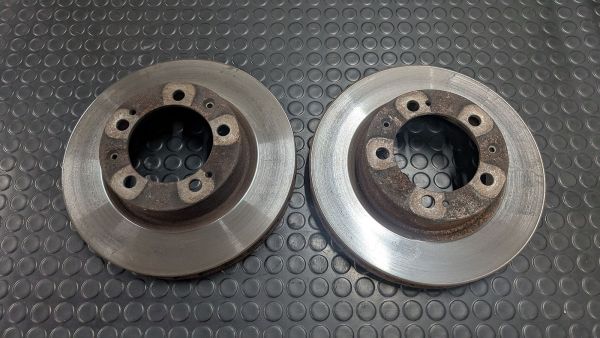 RS2 Bremsscheiben vorne 304mm