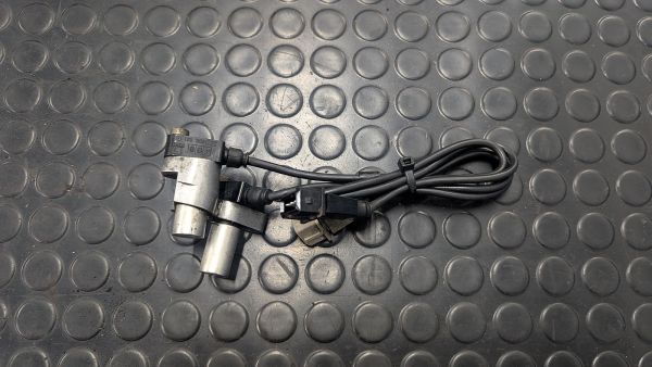 RS2 Geber für Zündzeitpunkt und Fühler für Drehzahl