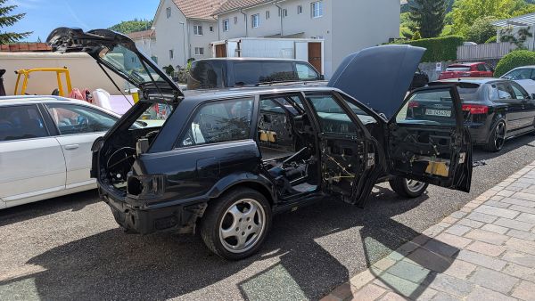 Preview: RS2 Karosserie / teilzerlegt für Neuaufbau