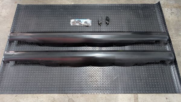 RS2 Schwellerverkleidungen