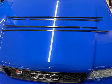 Preview: RS2 Zierleisten Türen Kotflügel neu top Nachfertigung NEU