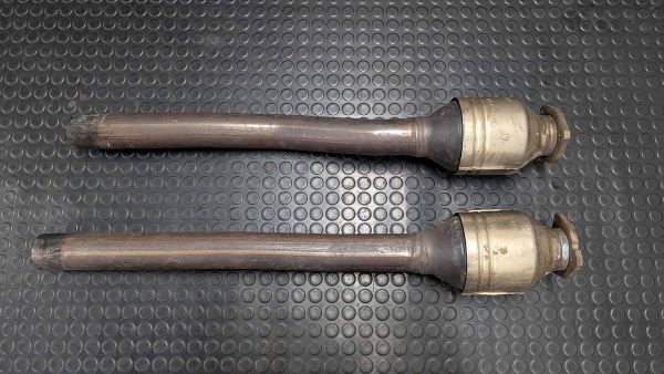RS3 8P Katalysatoren leer mit Rohr eingeschweisst Motorsportzwecke