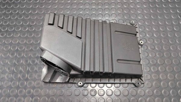 RS3 8P Deckel Luftfilterkasten