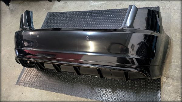 Preview: RS3 8P Stossstange hinten komplett