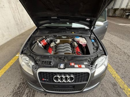 Audi RS4 B7 Avant daytonagrau