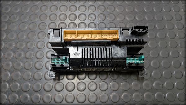 Preview: RS6 C5 Klimabedienteil DIN2