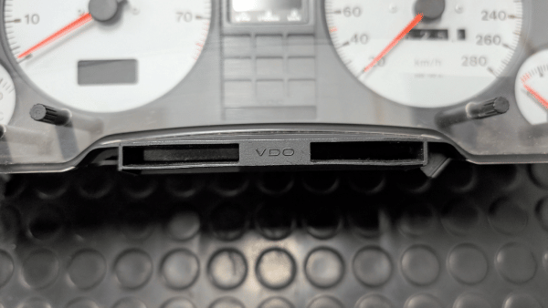 S2 Tacho Kombiinstrument 8A0 919 033 BN Bordcomputer 8A0 919 067 A ATA