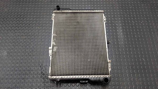 RS2 S2 Haupt Wasserkühler 893 121 251 S