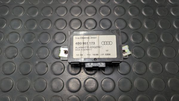 S4 B5 Alarmsteuergerät 4B0 951 173