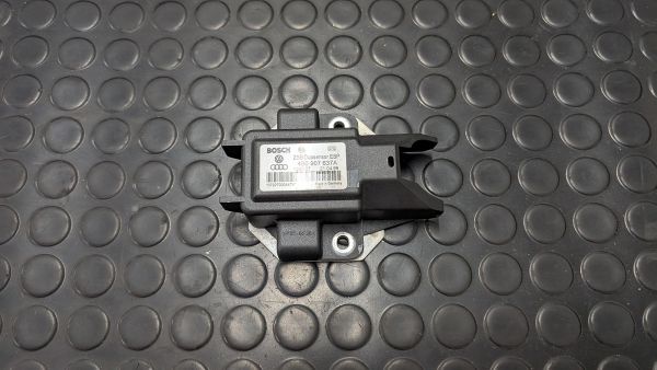 S4 B5 Dualsensor Querbeschleunigung ESP 4B0 907 637 A
