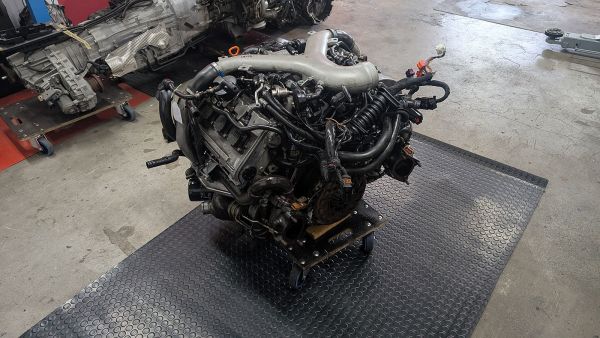 Preview: S4 B5 Motor mit Anbauteilen