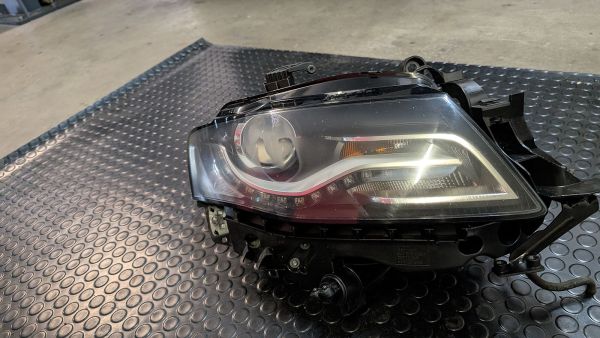 Preview: S4 B8 Scheinwerfer Xenon rechts 8K0 941 004 P