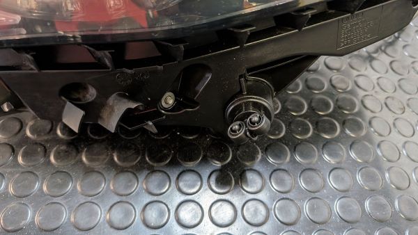 Preview: S4 B8 Scheinwerfer Xenon rechts 8K0 941 004 P