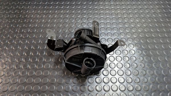 S4 B8 Sekundärlaufpumpe Pierburg