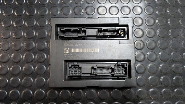 S4 B8 Steuergerät Bordnetz 8K0 907 064 CC