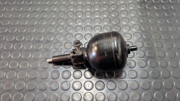 S4 C4 Bremsdruckspeicher 4A0 612 061 D