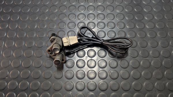 S4 6 C4 AAN Drehzahlsensor Geber Zündzeitpunkt