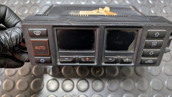 Preview: S4 C4 Klimabediengerät 4A0 820 043 D