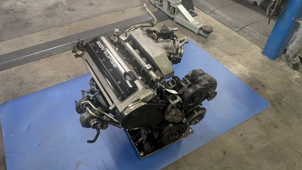 Preview: S4 S6 C4 AAN Motor mit Anbauteilen