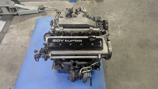 Preview: S4 S6 C4 AAN Motor mit Anbauteilen