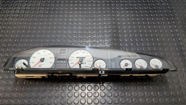 Preview: S4 C4 AAN Tacho Kombiinstrument Handschalter 4A1 919 033 DK