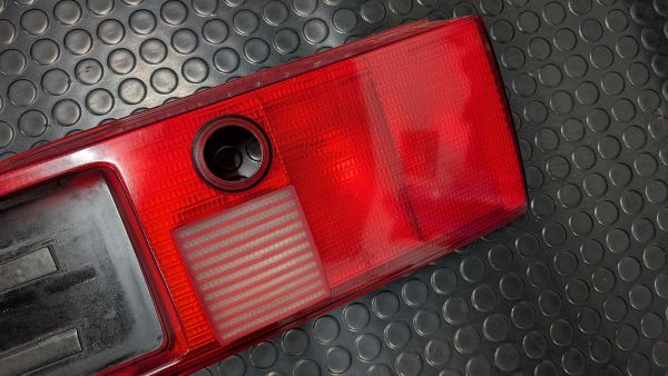 S4 C4 Avant Heckleuchtenband Heckblende Blinker