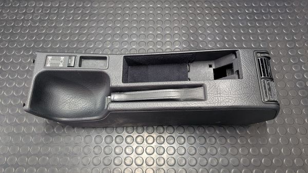 S4 C4 Mittelkonsole mit Diff-Schalter