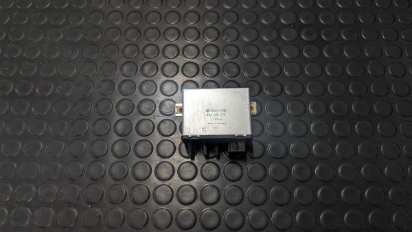 Preview: S4 C4 Steuergerät Differential hinten 893 919 173