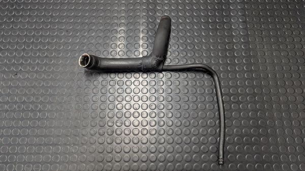 Preview: S4 S6 C4 AAN Wasserschlauch vorne
