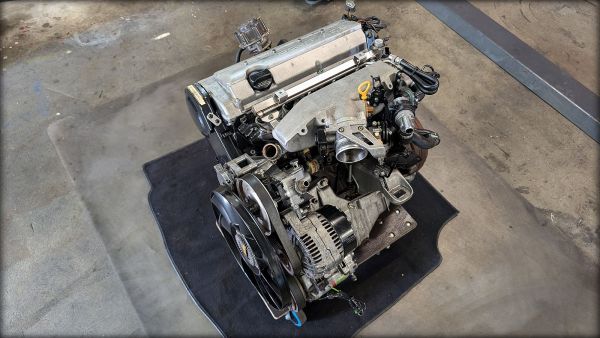 S4 S6 C4 AAN Motor mit Anbauteilen