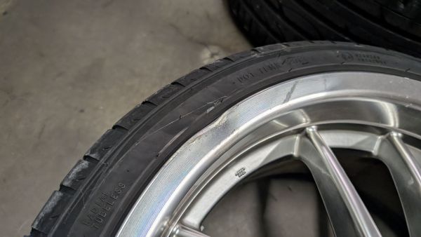 Räder Felgen 8,5x19 Zoll LK 5x112 mit 275er Reifen