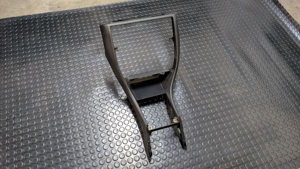 S4 S6 C4 Verkleidung Konsole vorne