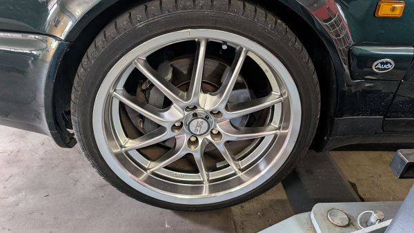 Preview: Räder Felgen 8,5x19 Zoll LK 5x112 mit 275er Reifen